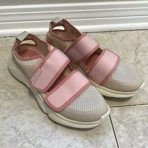 Ladies Cole Haan Zerogrand Sport Shoe Sandal Sz 6